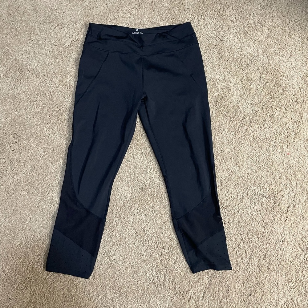 Athleta Laser Mesh Sonar black Capri legging